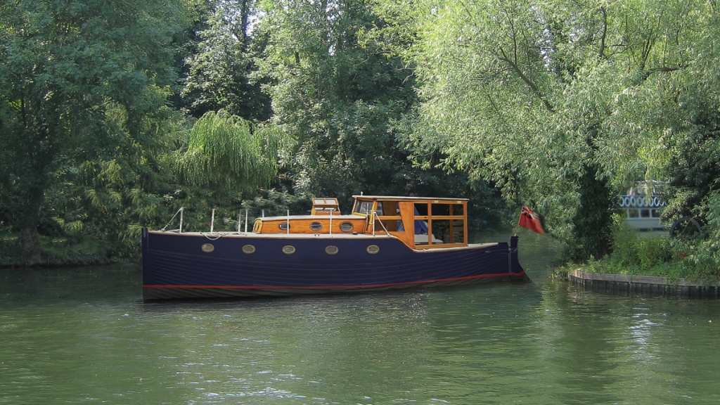 perdita-2-mockup-river-thames-windsor2-1-2